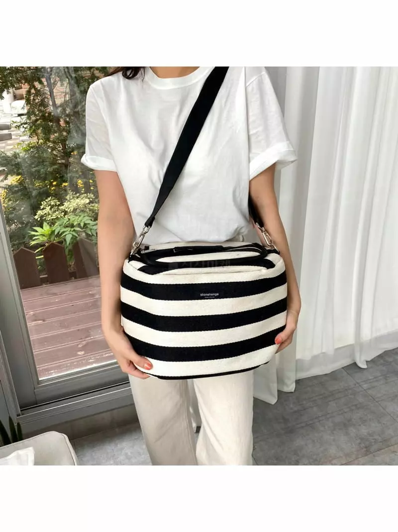 Megoshop - Korean Women Fashion - #momslook - Stripes Cooler D Bag - 7