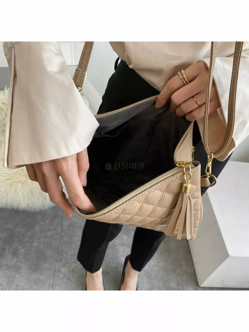 Megoshop - Korean Women Fashion - #momslook - Quilting Tesle Bag - 7