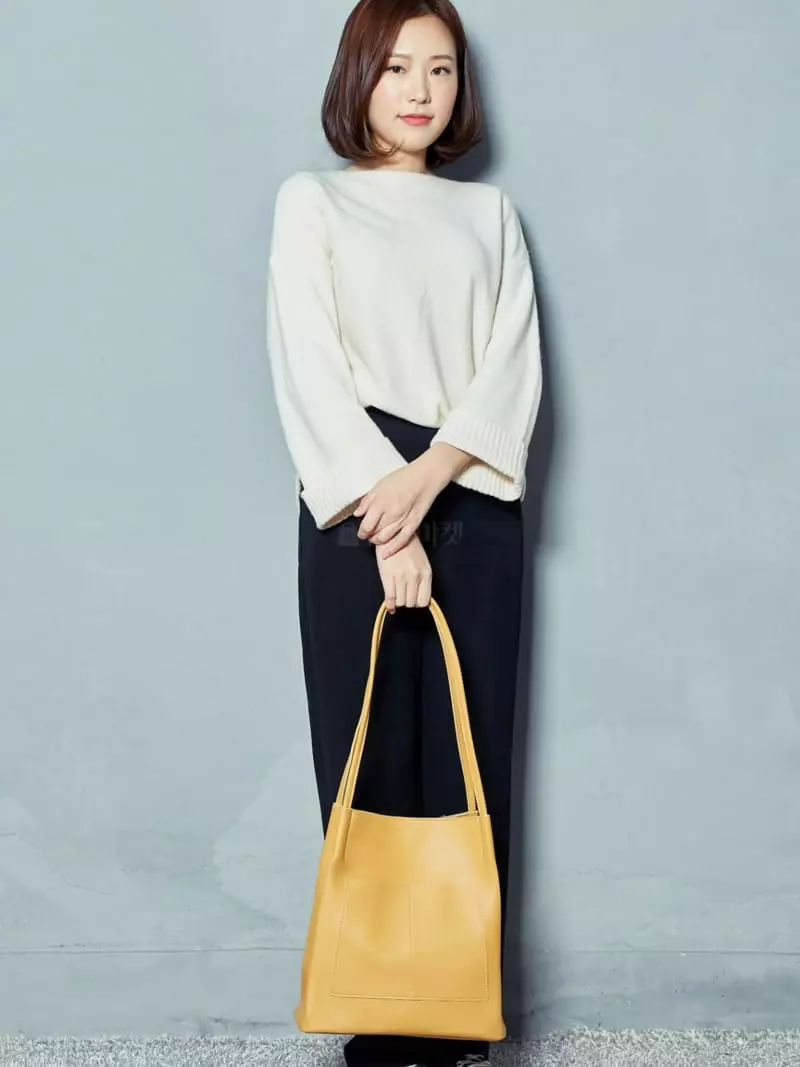 Megoshop - Korean Women Fashion - #restrostyle - July Triangle Pocket Bag - 2