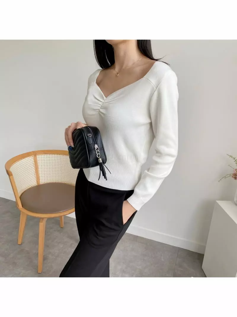 Megoshop - Korean Women Fashion - #restrostyle - V Sqaure Quilting Bag - 9