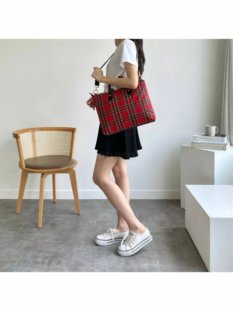 Megoshop - Korean Women Fashion - #momslook - Tantan Check Dot Bag - 4