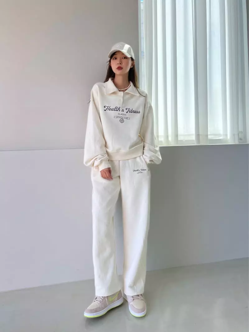 Mellor - Korean Women Fashion - #momslook - Collar Sweatshirt - 3