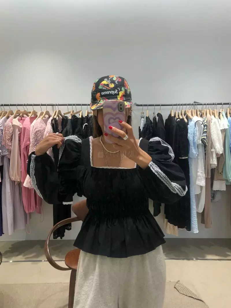 Melted - Korean Women Fashion - #momslook - Lace Berry Blouse - 5
