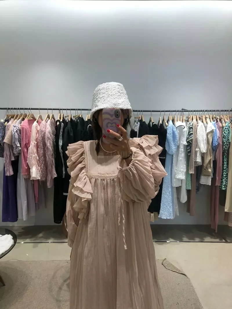 Melted - Korean Women Fashion - #momslook - Raglan One-peicde - 2