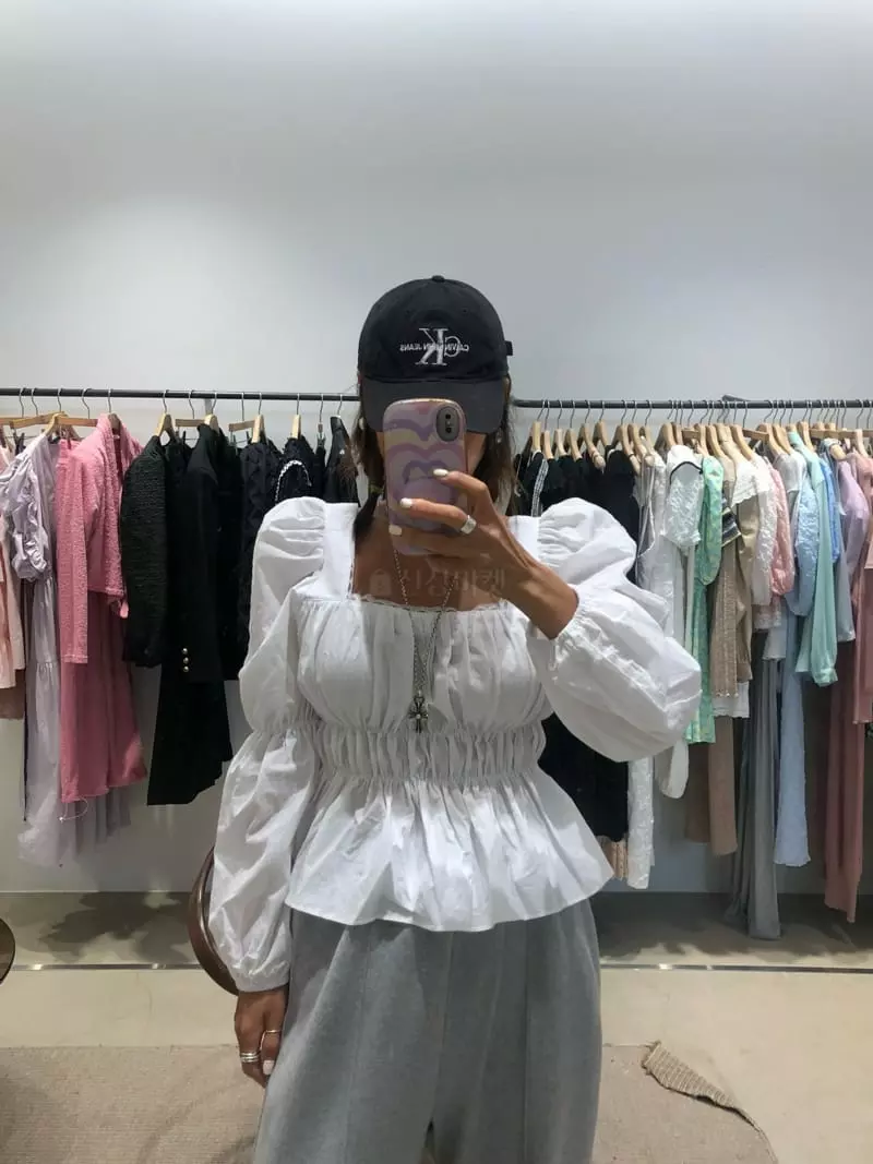 Melted - Korean Women Fashion - #womensfashion - Lace Berry Blouse - 12