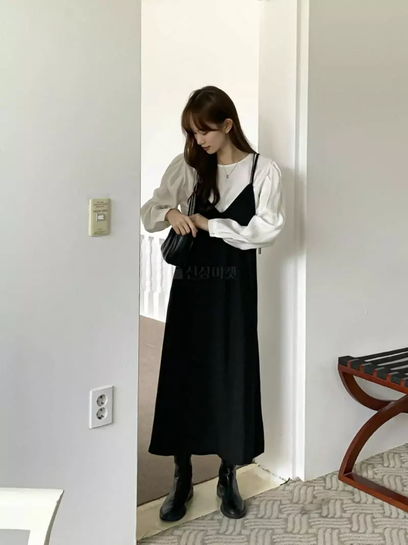 Mer - Korean Women Fashion - #restrostyle - X Sleeveless One-piece - 5