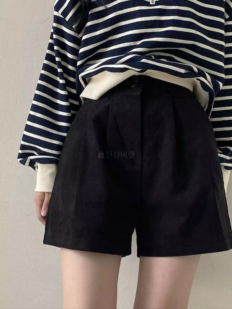 Mer - Korean Women Fashion - #womensfashion - Rib Shorts - 12