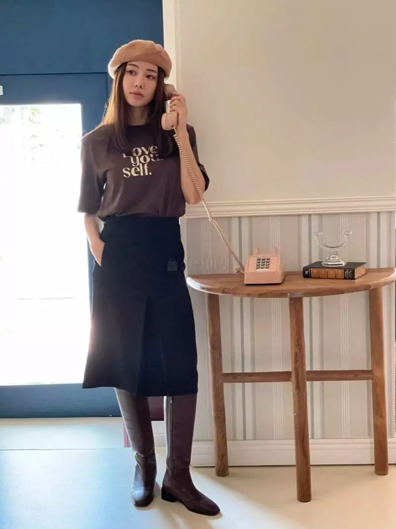 Moheli - Korean Women Fashion - #restrostyle - Love Tee - 5