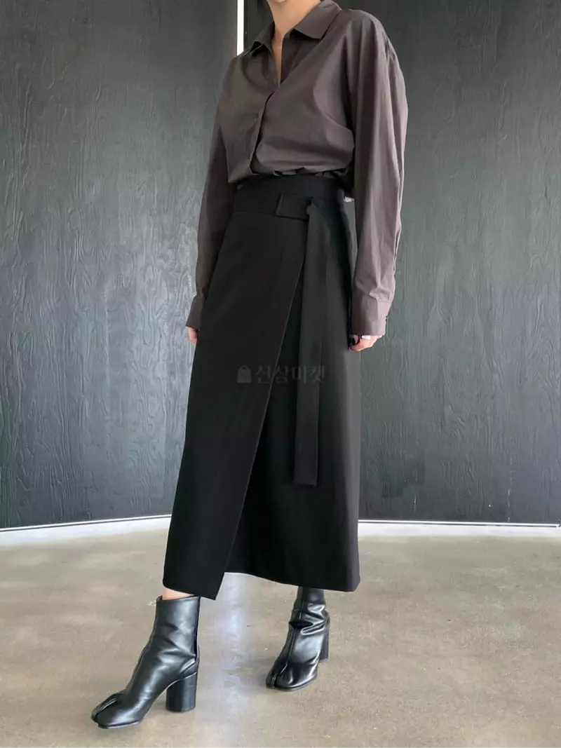 Moment - Korean Women Fashion - #momslook - Catch Slit Shirt - 10