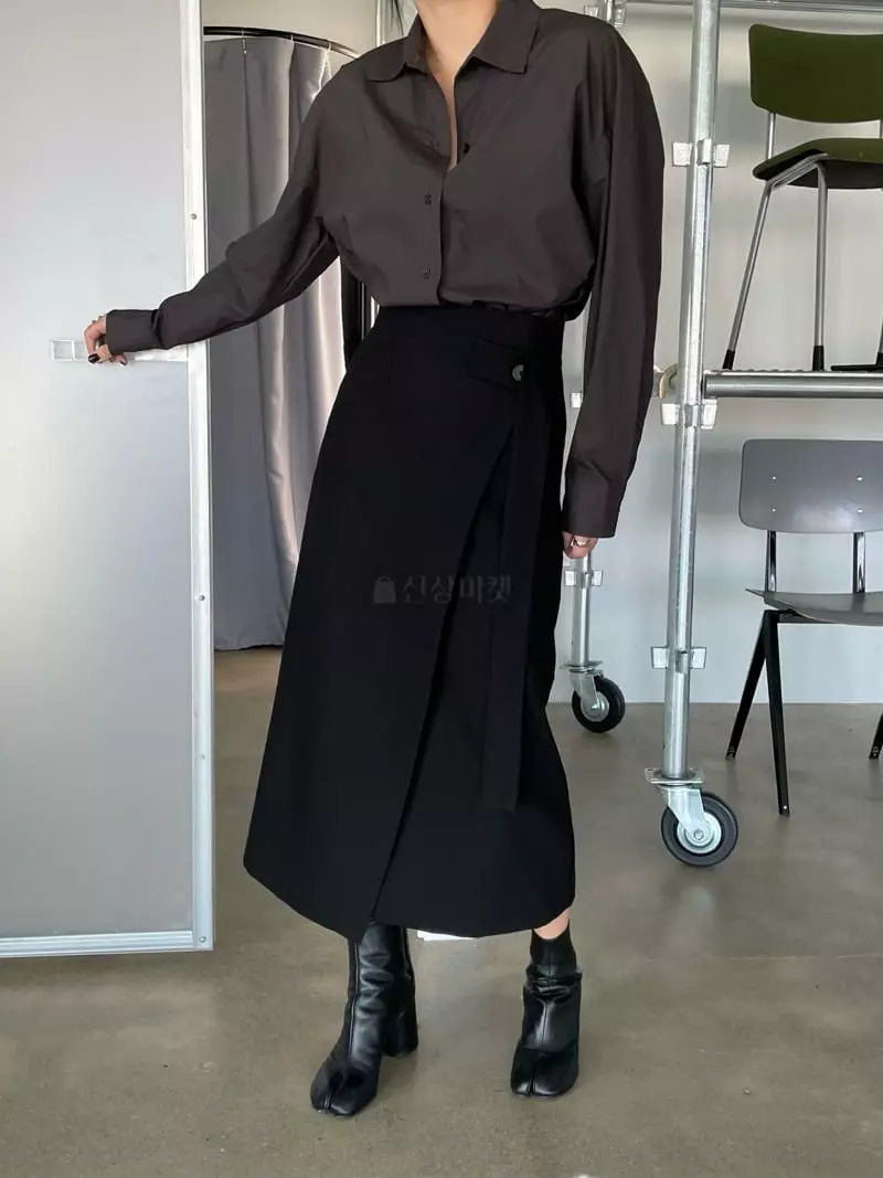 Moment - Korean Women Fashion - #momslook - Catch Slit Shirt - 8