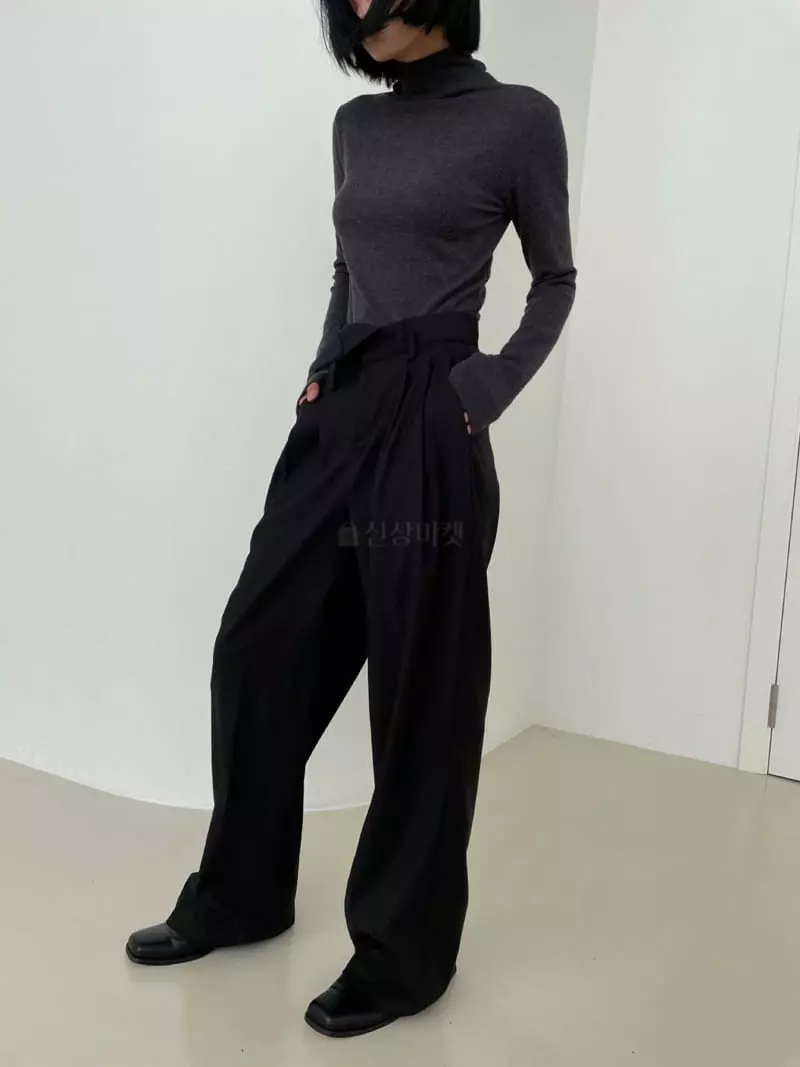 Moment - Korean Women Fashion - #momslook - Rain Turtleneck Tee