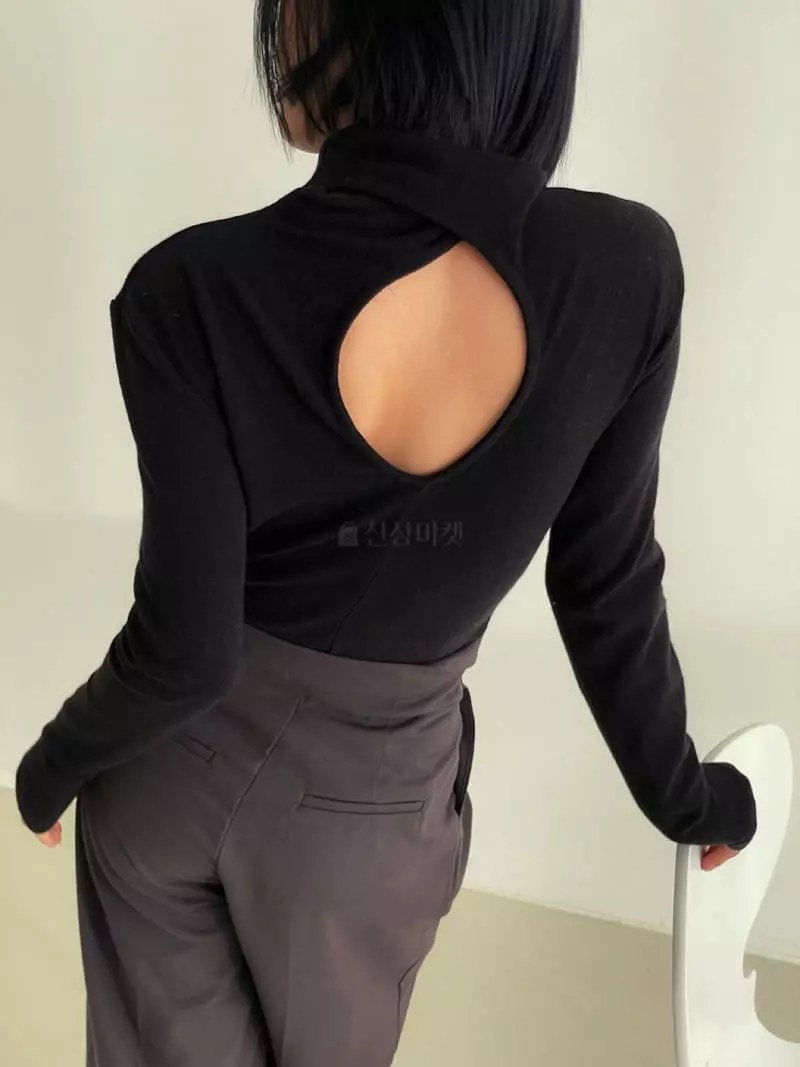 Moment - Korean Women Fashion - #momslook - Rain Turtleneck Tee - 10