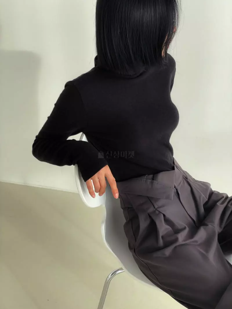 Moment - Korean Women Fashion - #momslook - Rain Turtleneck Tee - 7