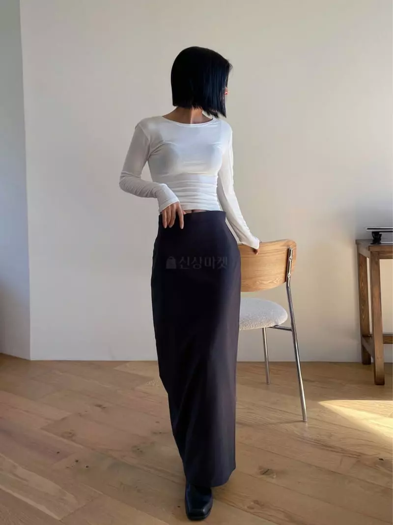 Moment - Korean Women Fashion - #womensfashion - Need Slit Tee - 4