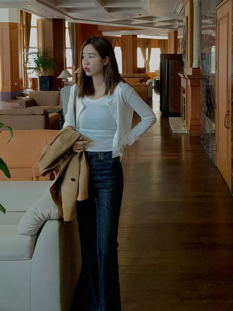 Moment - Korean Women Fashion - #restrostyle - Non Pad Jeans - 3