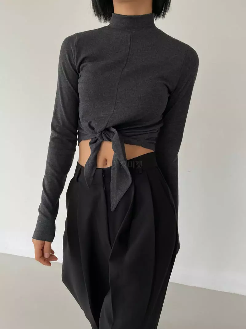 Moment - Korean Women Fashion - #thelittlethings - Sig Twist Tee