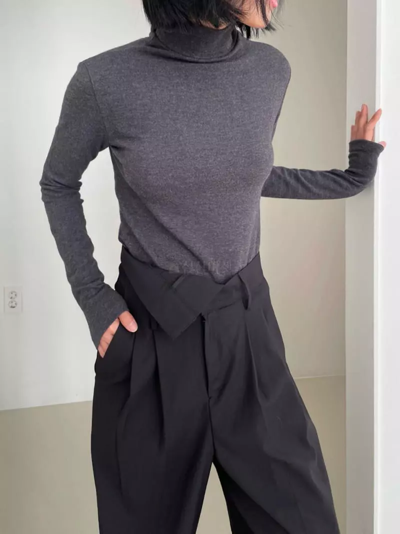 Moment - Korean Women Fashion - #momslook - Rain Turtleneck Tee - 4
