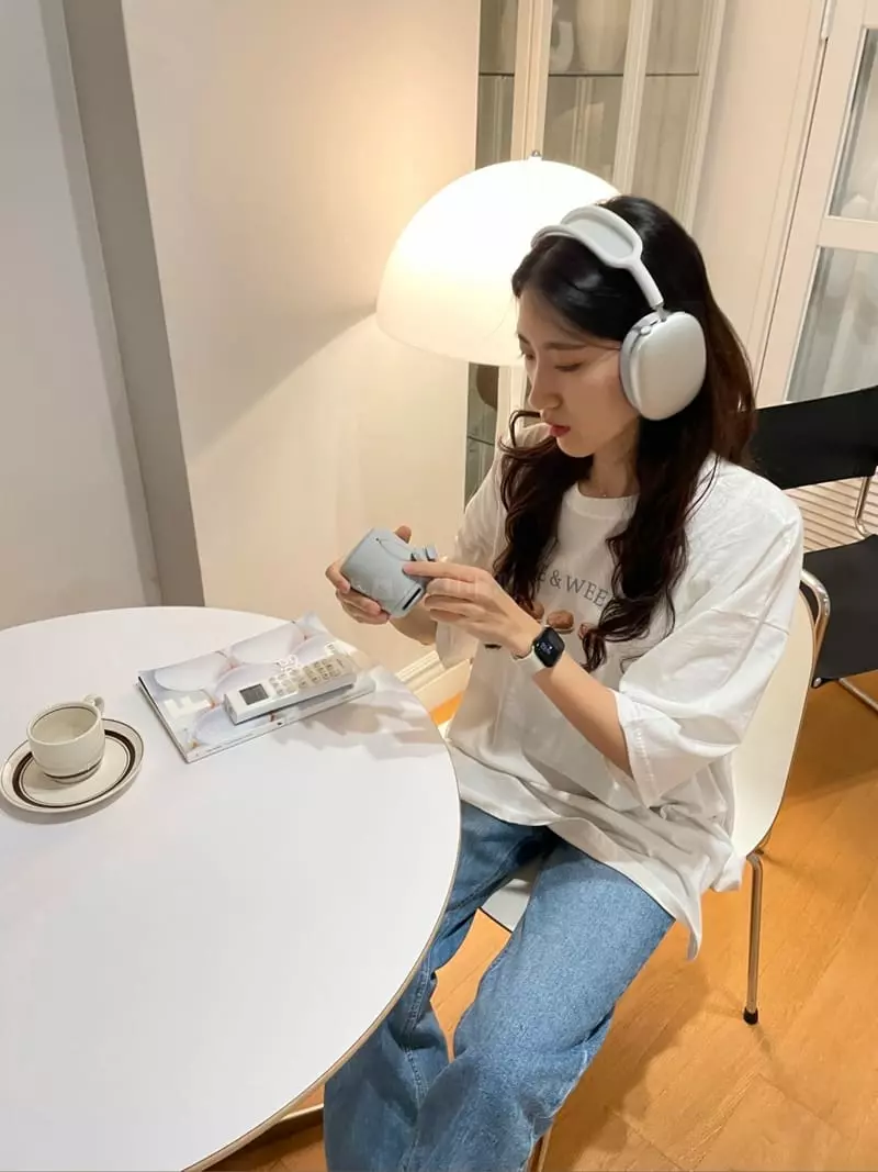 Monosenso - Korean Women Fashion - #restrostyle - Bagle Slit Tee - 7