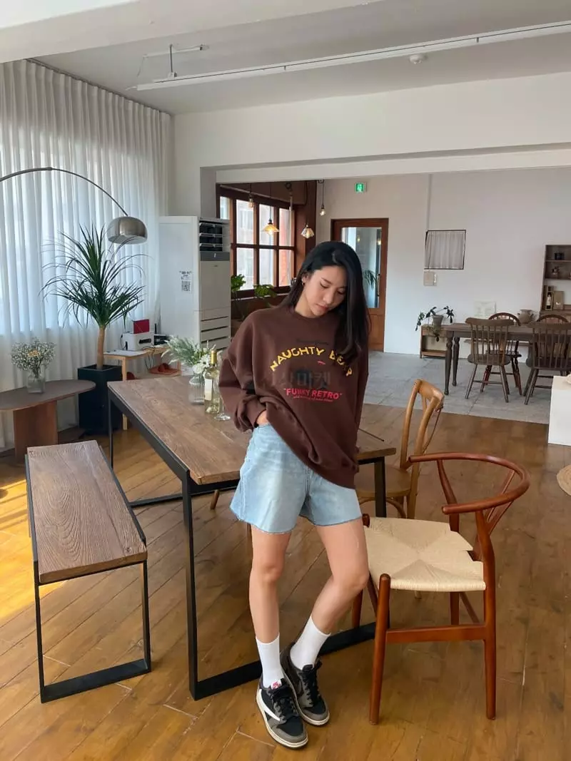 Monosenso - Korean Women Fashion - #thatsdarling - Bear Boxy Sweatshirt - 9