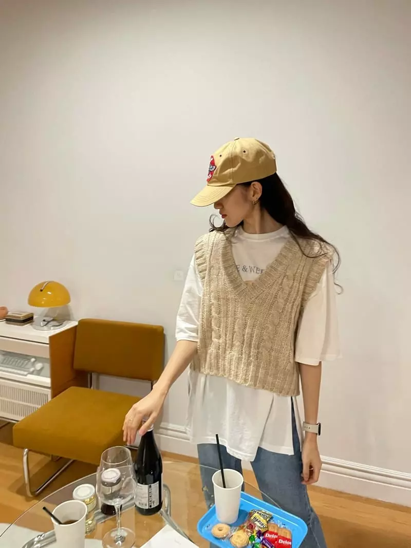 Monosenso - Korean Women Fashion - #womensfashion - Twist Knit Vest - 5