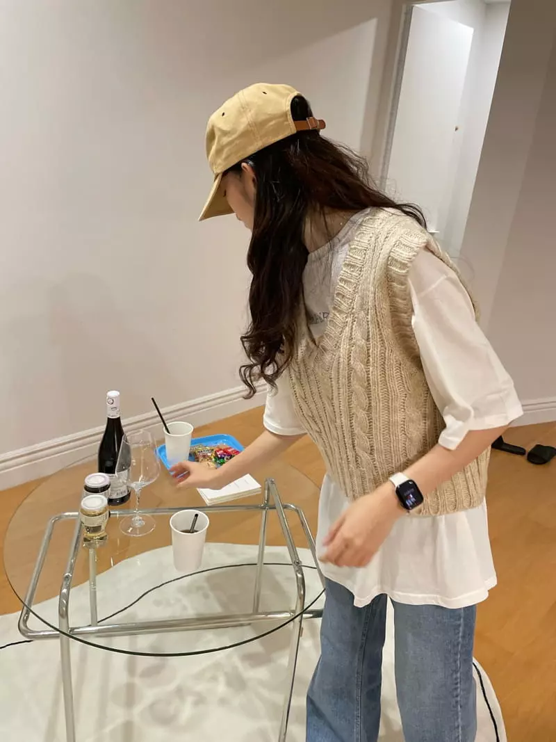 Monosenso - Korean Women Fashion - #womensfashion - Twist Knit Vest - 7