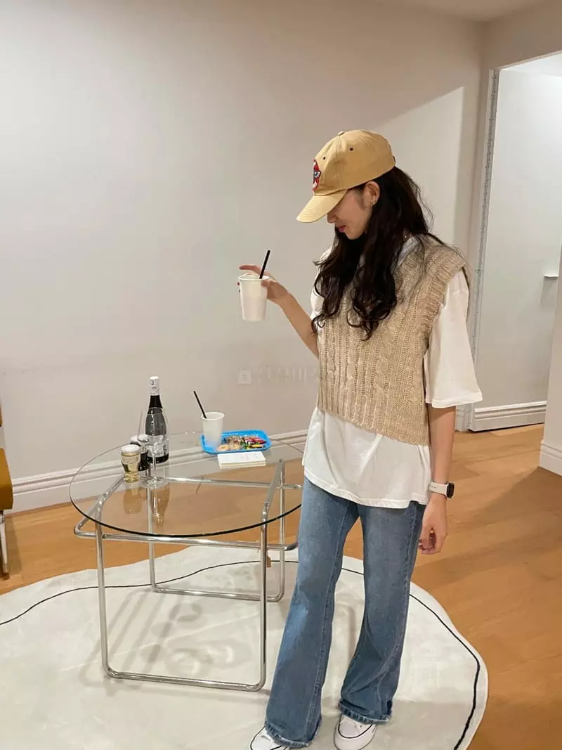 Monosenso - Korean Women Fashion - #womensfashion - Twist Knit Vest - 9