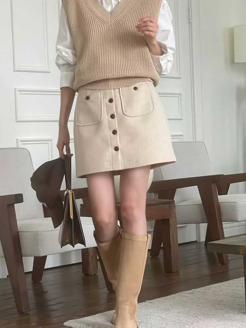 Nan - Korean Women Fashion - #momslook - V Vest - 9
