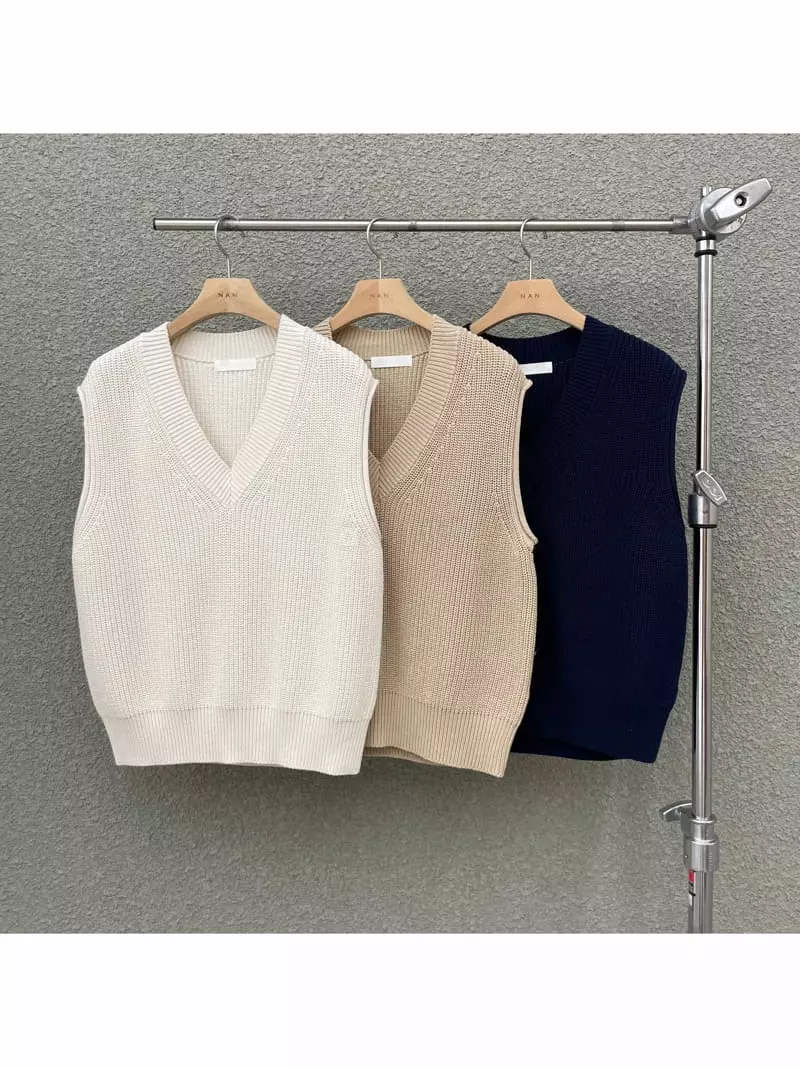 Nan - Korean Women Fashion - #vintagekidsstyle - V Vest - 12