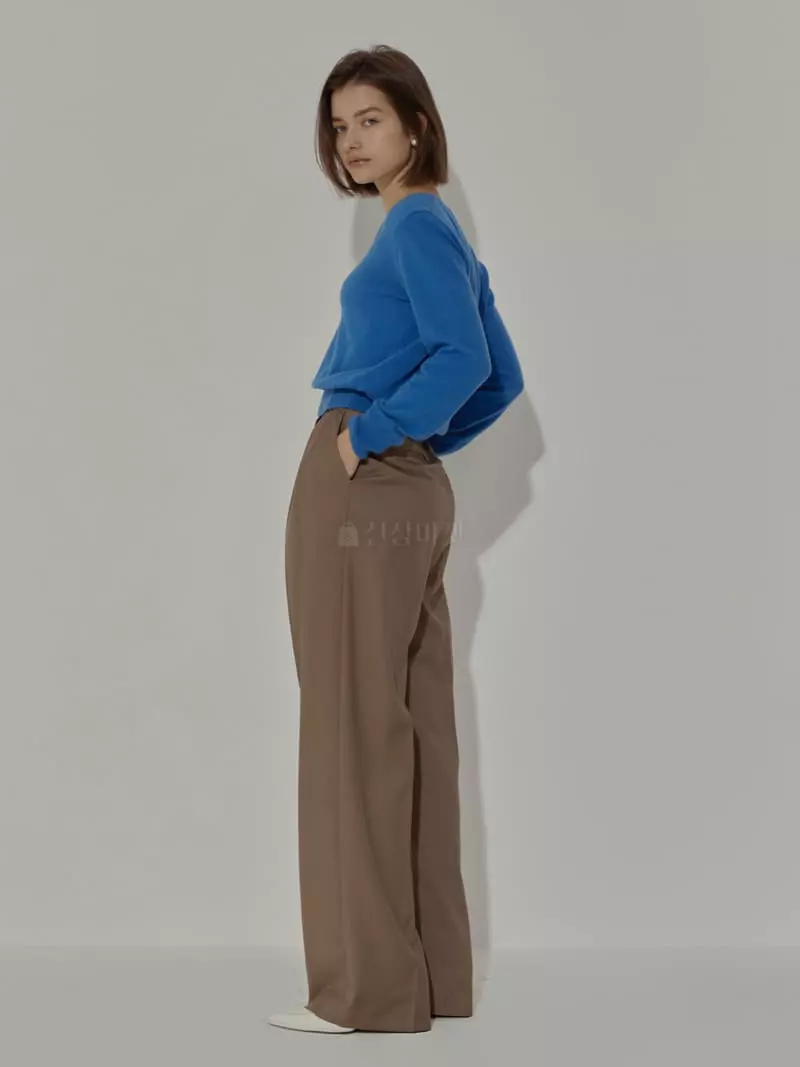 Neroli36 - Korean Women Fashion - #womensfashion - Pad V Knit Tee - 4