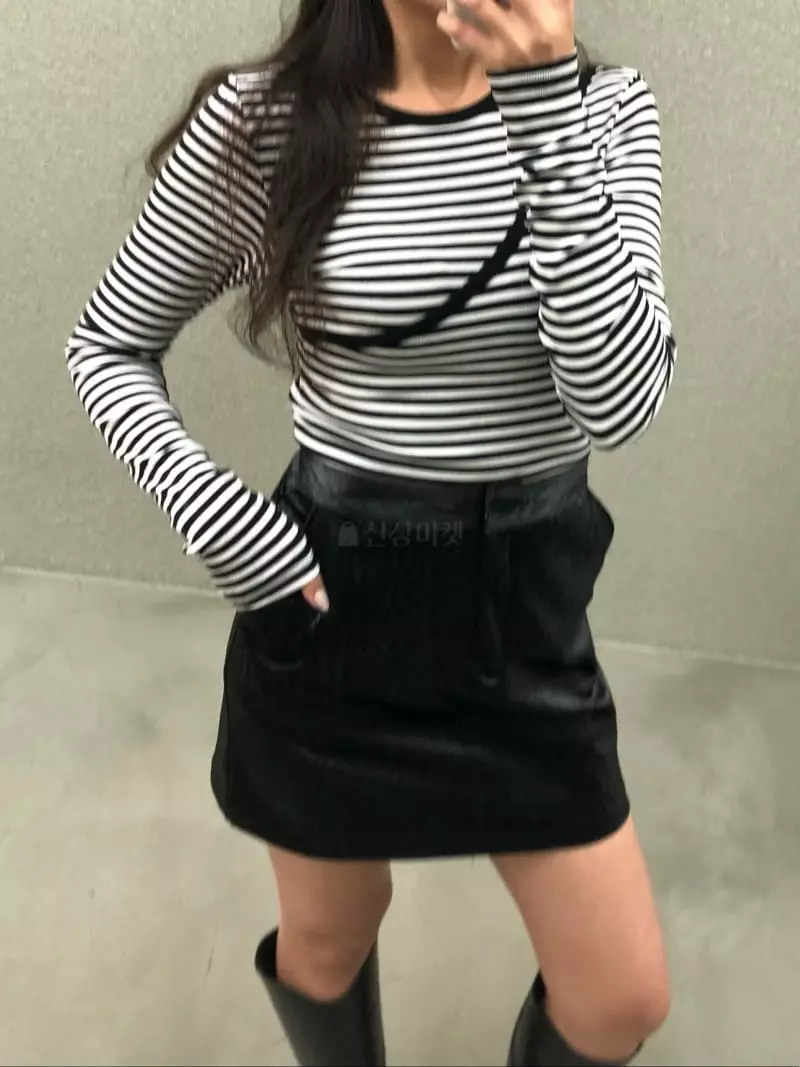 Newjersey - Korean Women Fashion - #romanticstyle - Matin Tee - 3