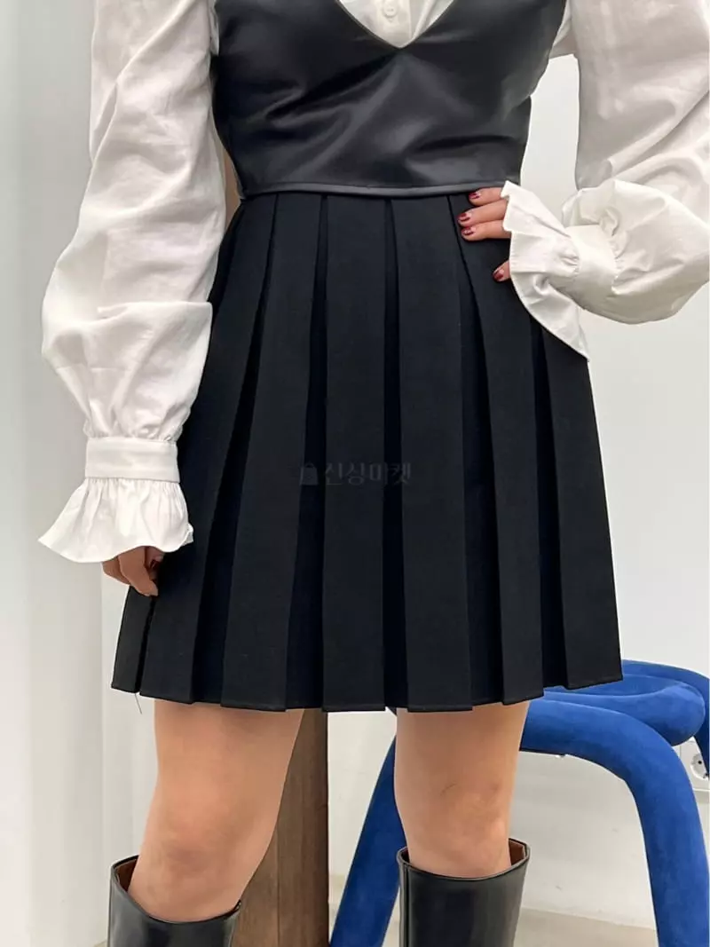 Newtro_Mood - Korean Women Fashion - #momslook - Tori Pleats Wrinkle Mini Skirt - 6