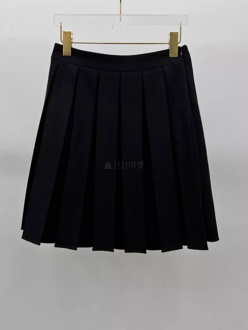 Newtro_Mood - Korean Women Fashion - #romanticstyle - Tori Pleats Wrinkle Mini Skirt - 12