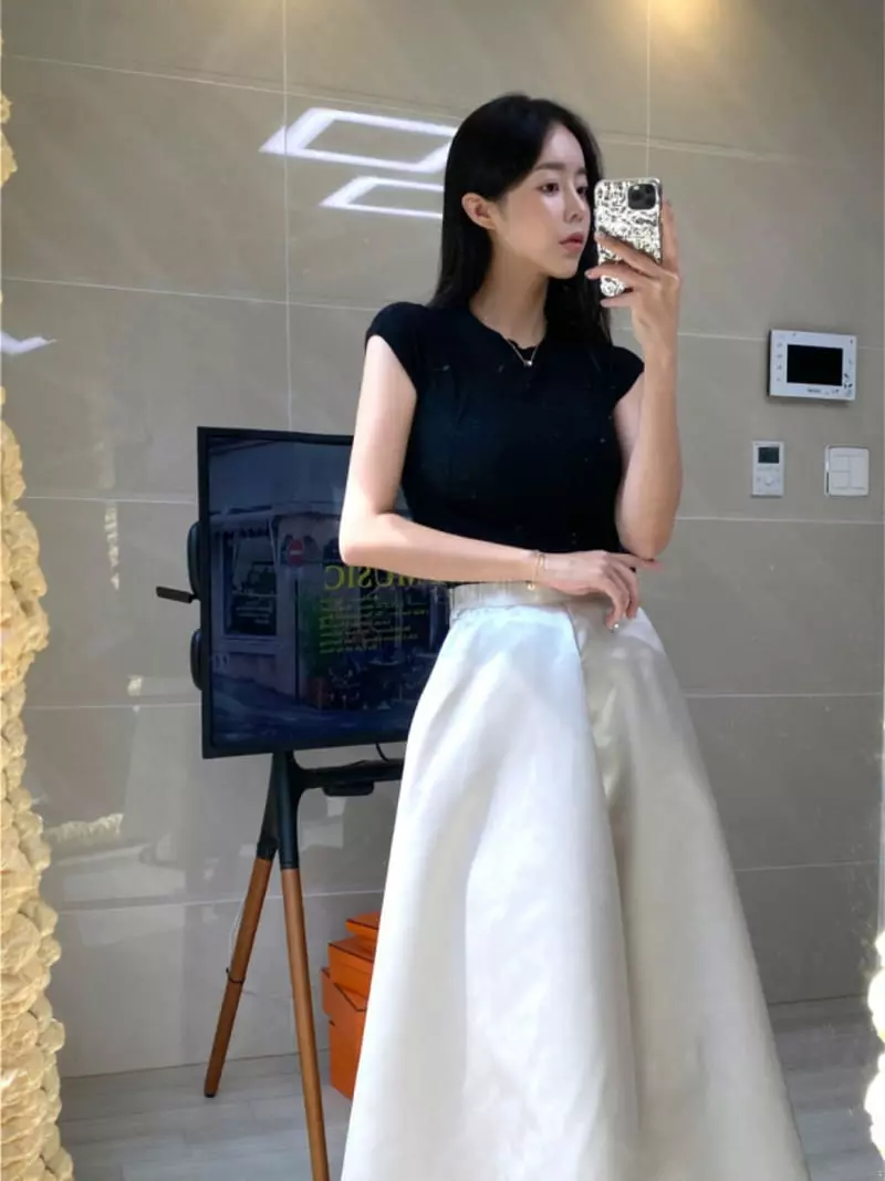 Newtro_Mood - Korean Women Fashion - #womensfashion - Shatin Whole Skirt - 12