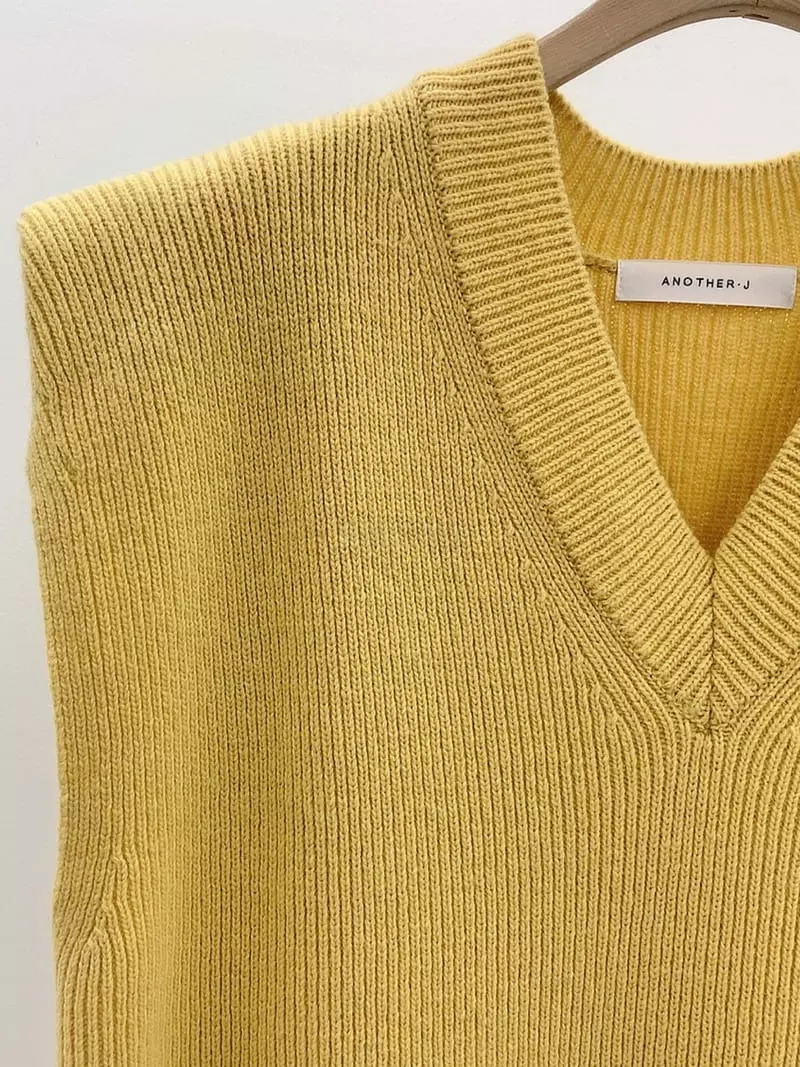 Nutplan - Korean Women Fashion - #vintageinspired - Pad V Knit Tee - 2