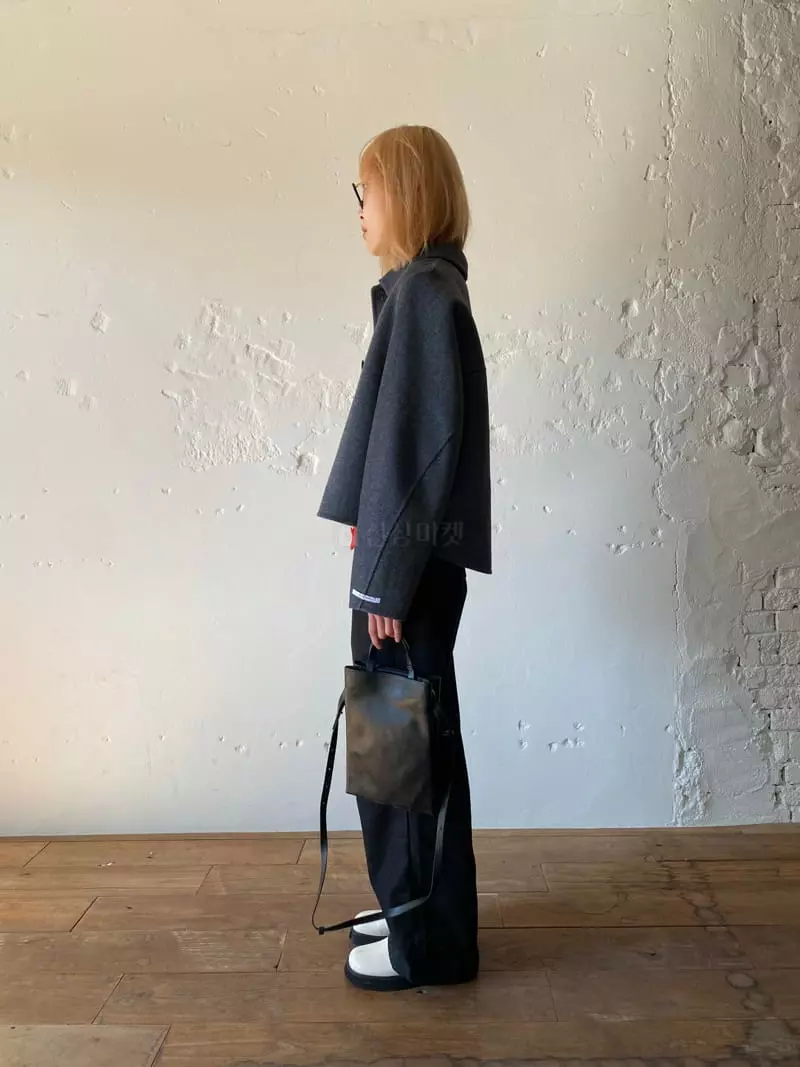 Nyunyu-Seoul - Korean Women Fashion - #momslook - Unbal Crop Coat - 3