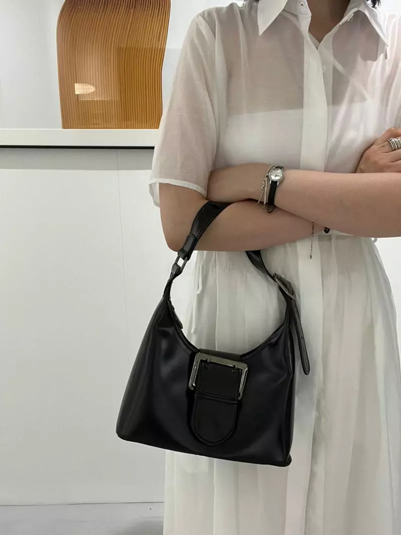 Nyunyu-Seoul - Korean Women Fashion - #thatsdarling - Molly Buckle Bag - 4