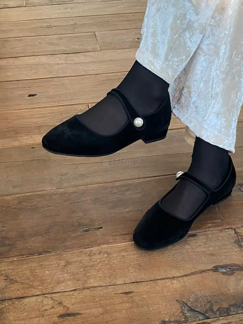 Nyunyu-Seoul - Korean Women Fashion - #vintagekidsstyle - Poin Flat - 2