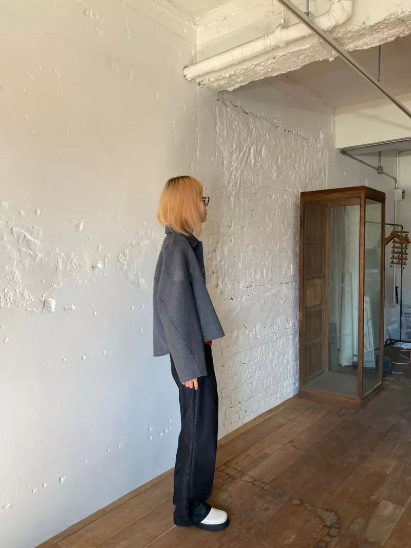 Nyunyu-Seoul - Korean Women Fashion - #womensfashion - Unbal Crop Coat - 8