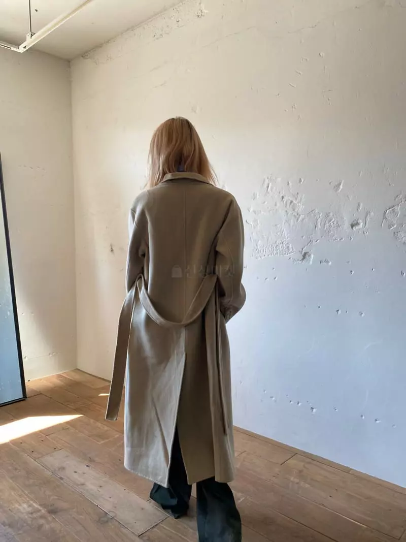 Nyunyu-Seoul - Korean Women Fashion - #womensfashion - Three Button Coat - 9