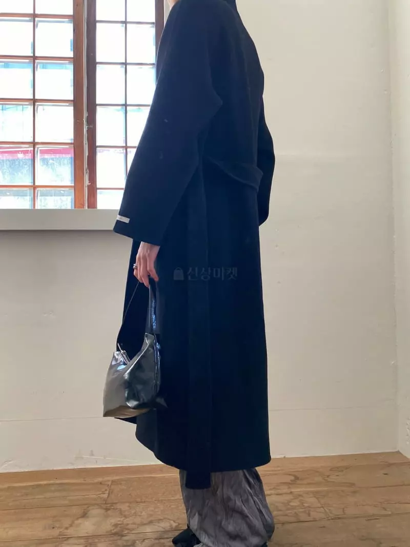 Nyunyu-Seoul - Korean Women Fashion - #womensfashion - Mane Coat - 12