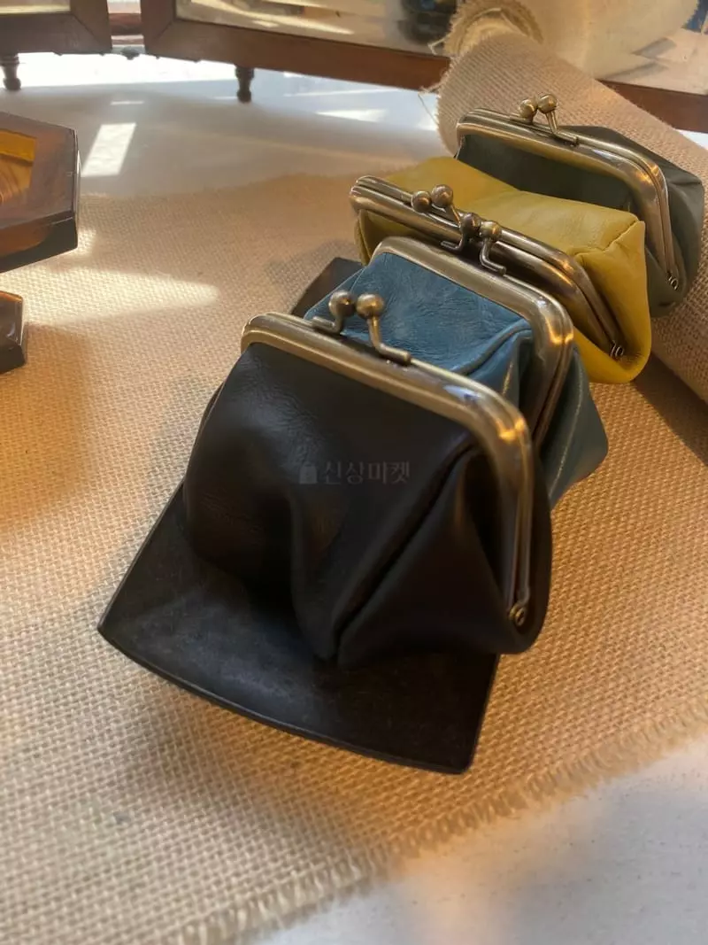 Nyunyu-Seoul - Korean Women Fashion - #momslook - A Coin Purse - 4