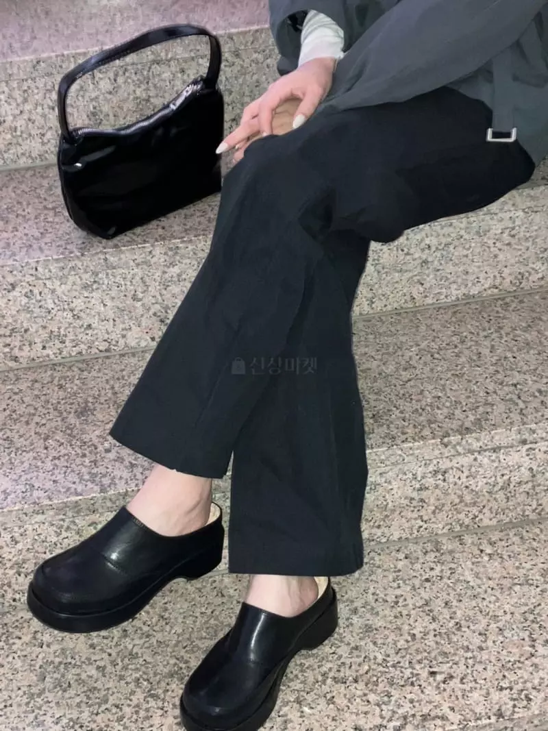 Nyunyu-Seoul - Korean Women Fashion - #womensfashion - Danggo Slippers