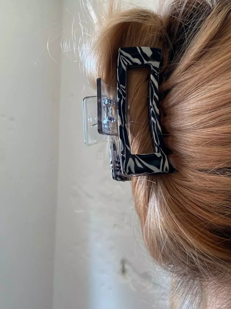 Nyunyu-Seoul - Korean Women Fashion - #womensfashion - Two Square Hairpin - 3