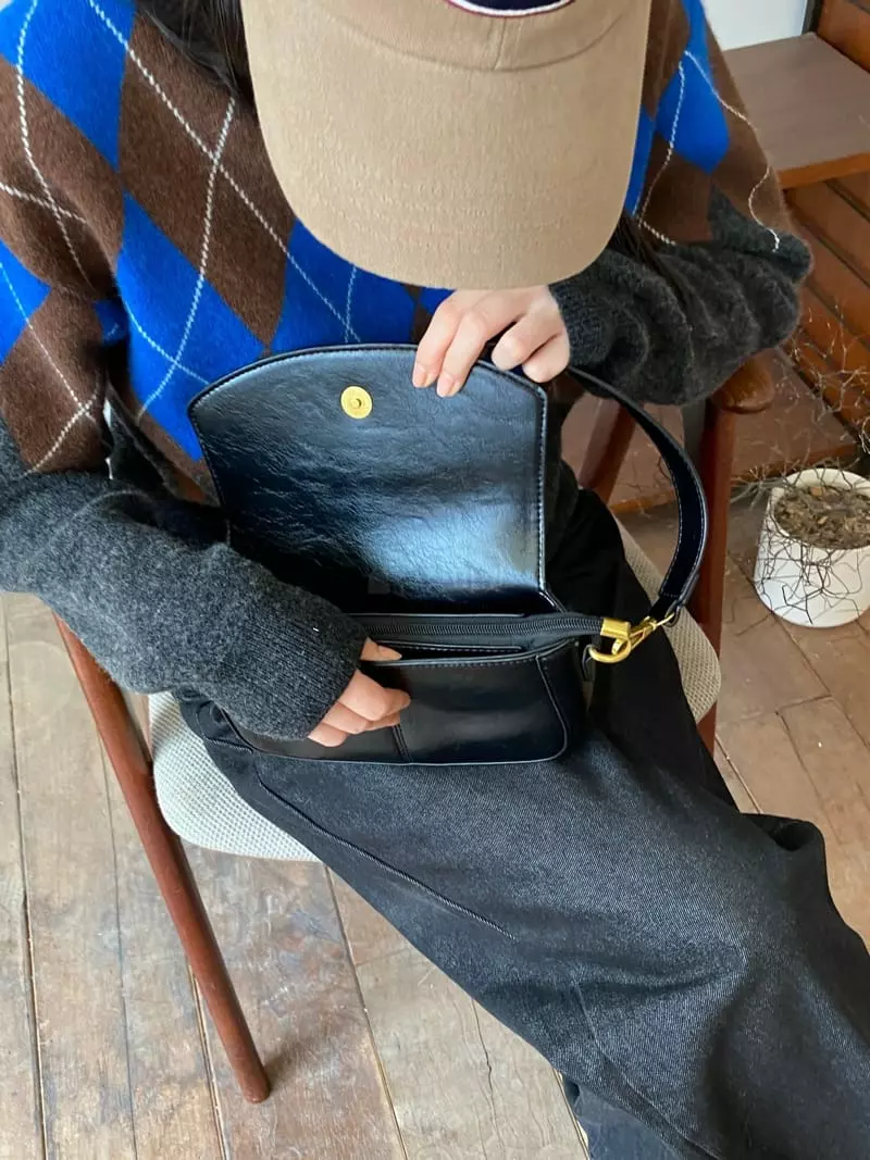 Nyunyu Wear - Korean Women Fashion - #momslook - Banrlm Half Bag - 2