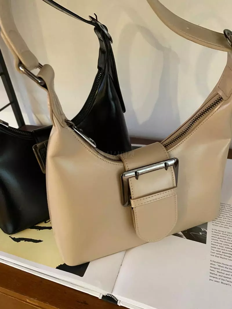Nyunyu Wear - Korean Women Fashion - #momslook - Molly Buckle Bag - 6
