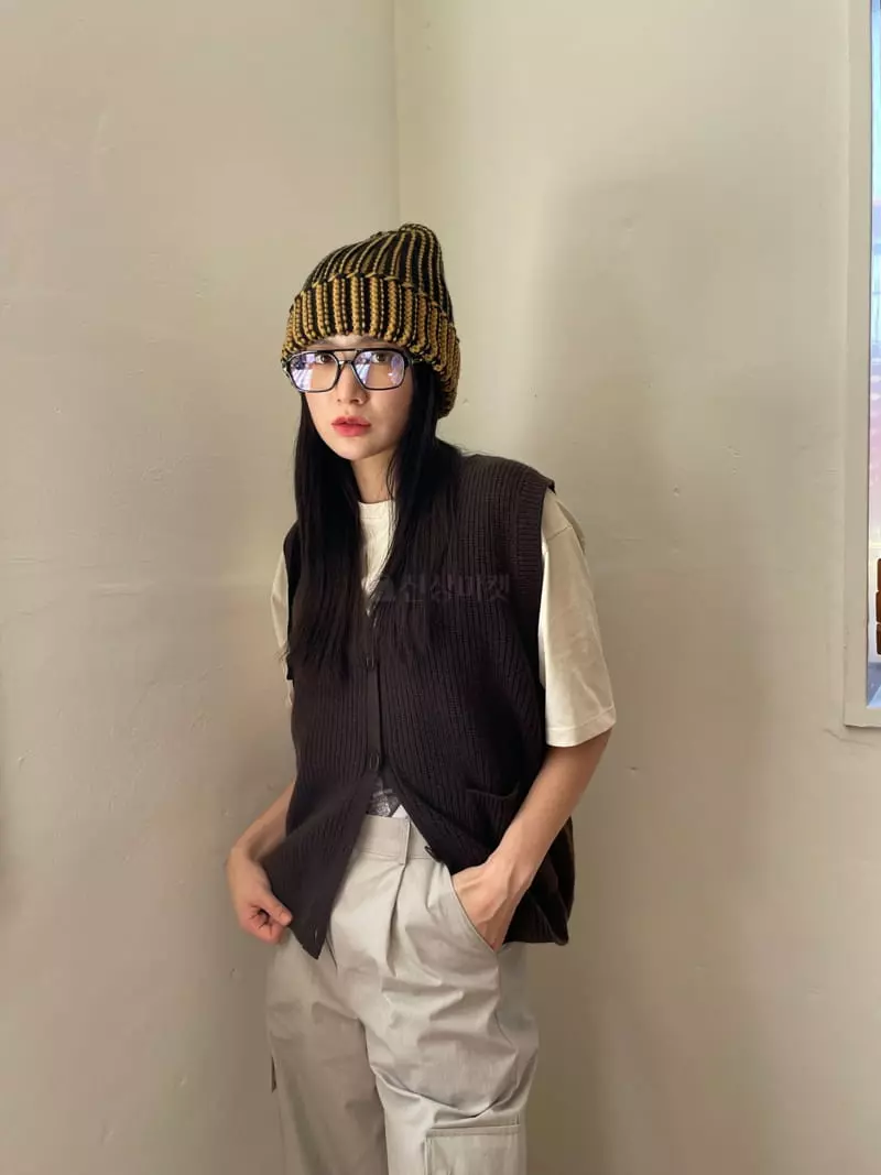 Nyunyu Wear - Korean Women Fashion - #momslook - Sage Vest - 7