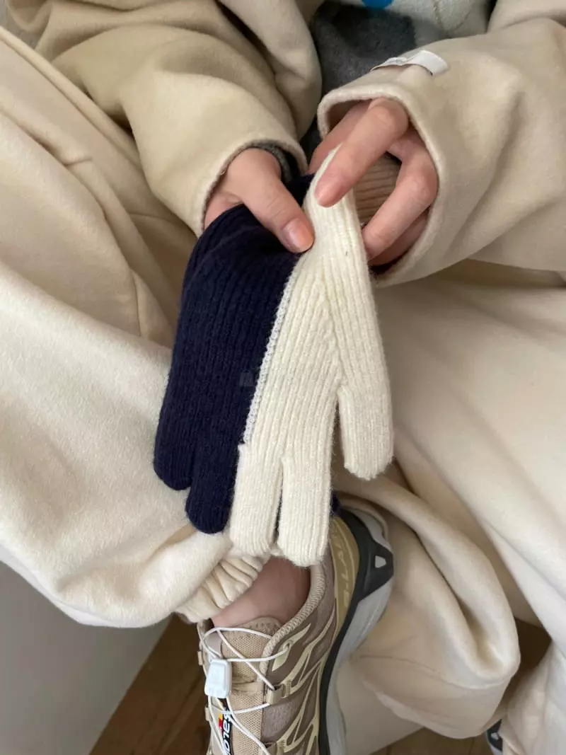 Nyunyu Wear - Korean Women Fashion - #momslook - Half Rib Gloves - 5
