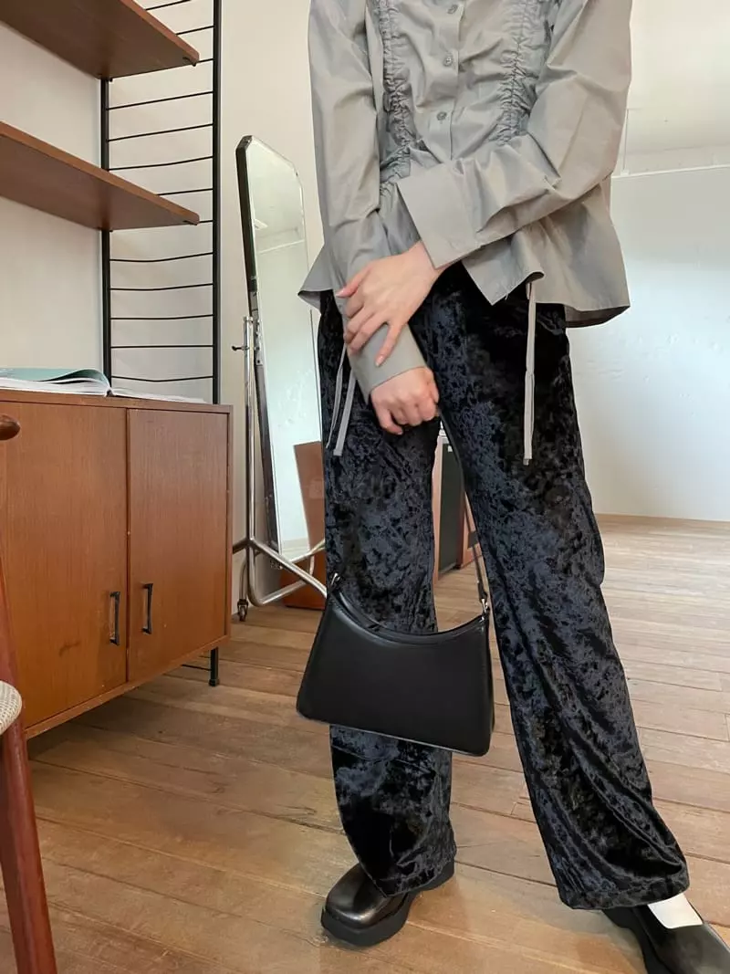 Nyunyu Wear - Korean Women Fashion - #momslook - Lang V Bag - 7