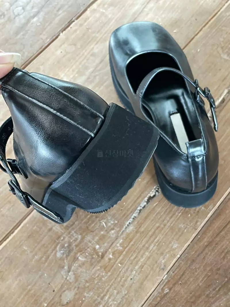 Nyunyu Wear - Korean Women Fashion - #momslook - Silver Loafer - 12