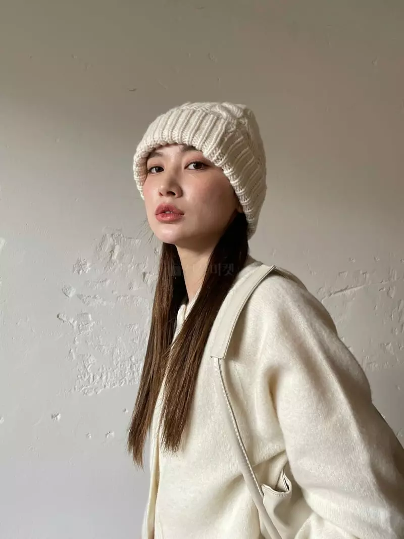 Nyunyu Wear - Korean Women Fashion - #pursuepretty - Twist Hat - 4